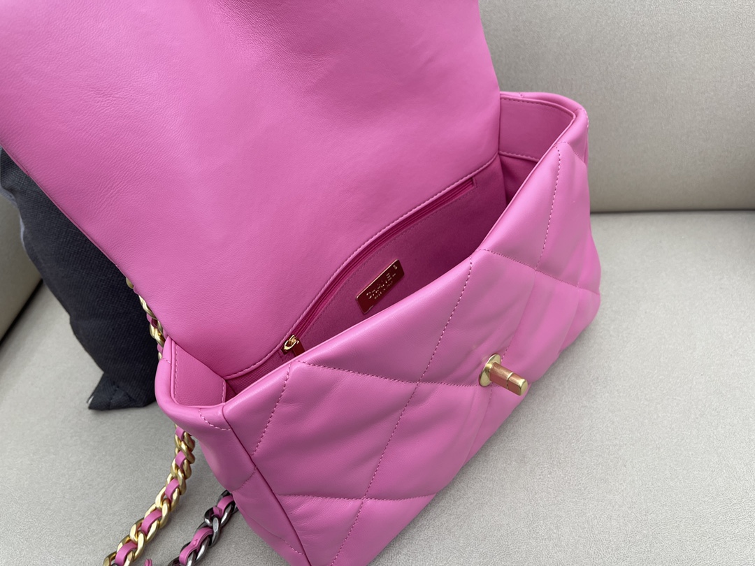 Lambskin 19 Large Handbag Flap Bag AS1161 Rose Pink